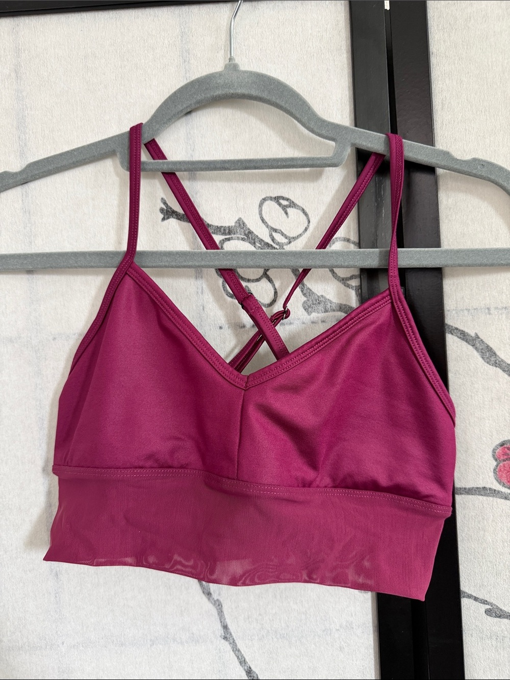 Alo Yoga Magenta Strappy Women's Bralette with Mesh Band